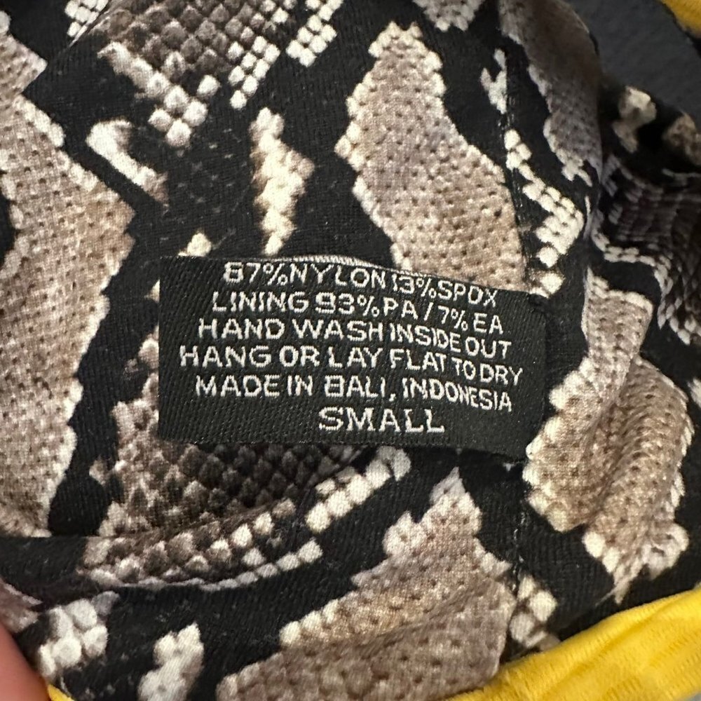 Indah reversible twist knit bikini top - Picture 3 of 4